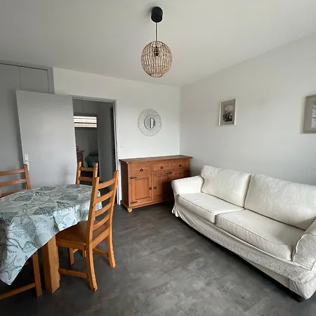 Apartment Evasion Paisible Au Ponant, Entre Pins & Etang , A Pied *