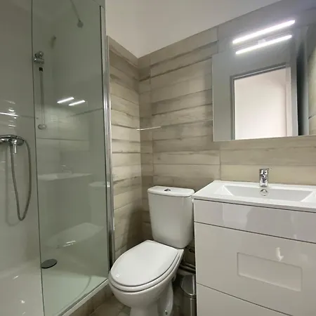 Apartment Evasion Paisible Au Ponant, Entre Pins & Etang , A Pied La Grande-Motte